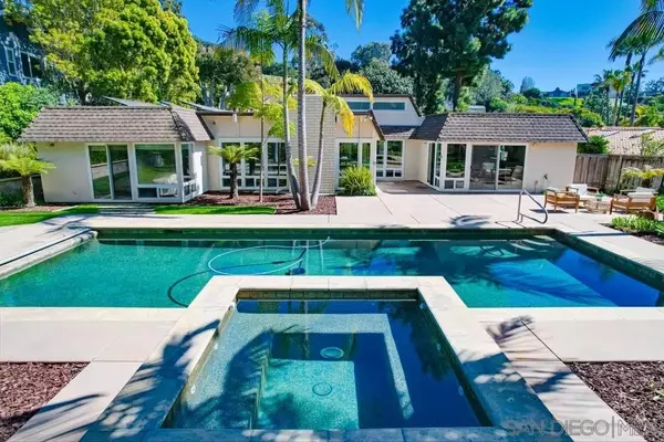 6746 Avenida Andorra, La Jolla, CA 92037