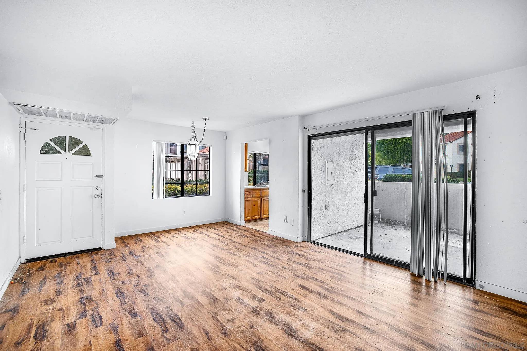 San Diego, CA 92128,13006 Wimberly Square #9