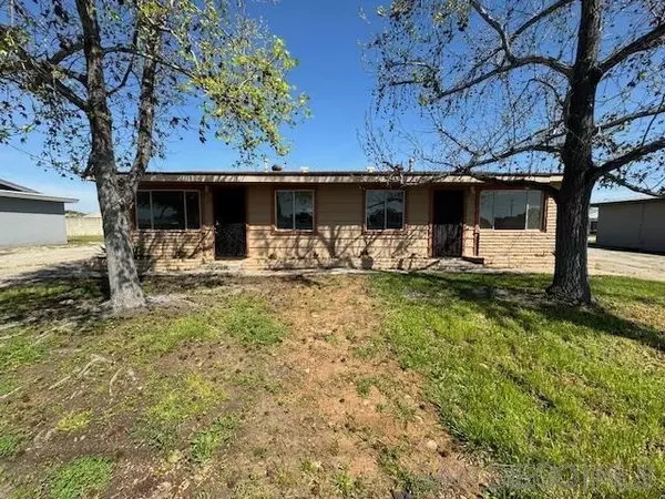 Lemon Grove, CA 91945,2725-27 Drew Lane