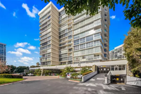 Coronado, CA 92118,1750 Avenida del Mundo #210