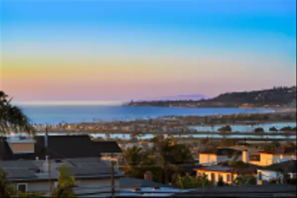 San Diego, CA 92107,4370 Newport Avenue