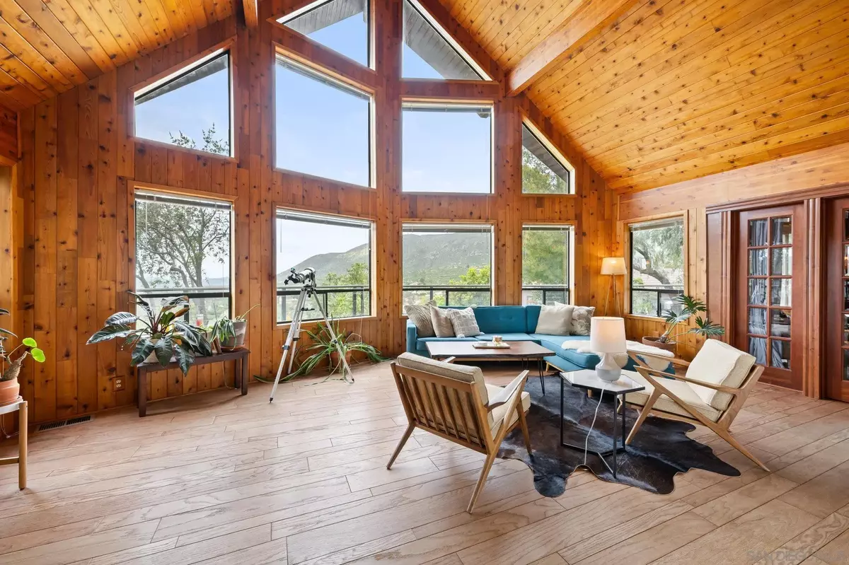 Valley Center, CA 92082,19782 Santee Lane