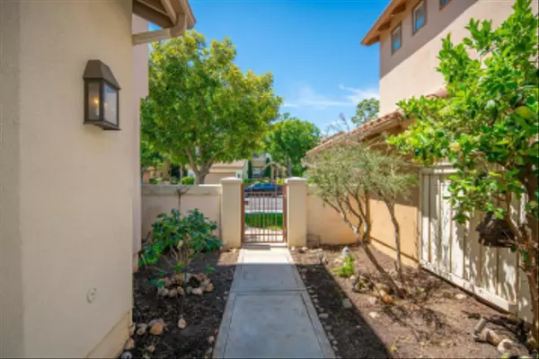 Tustin, CA 92782,12130 Rice Dr