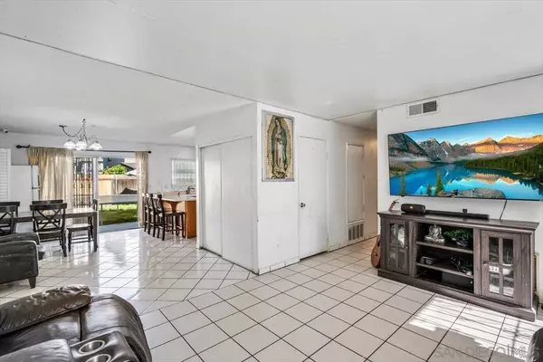 San Diego, CA 92154,2165 Valentino St