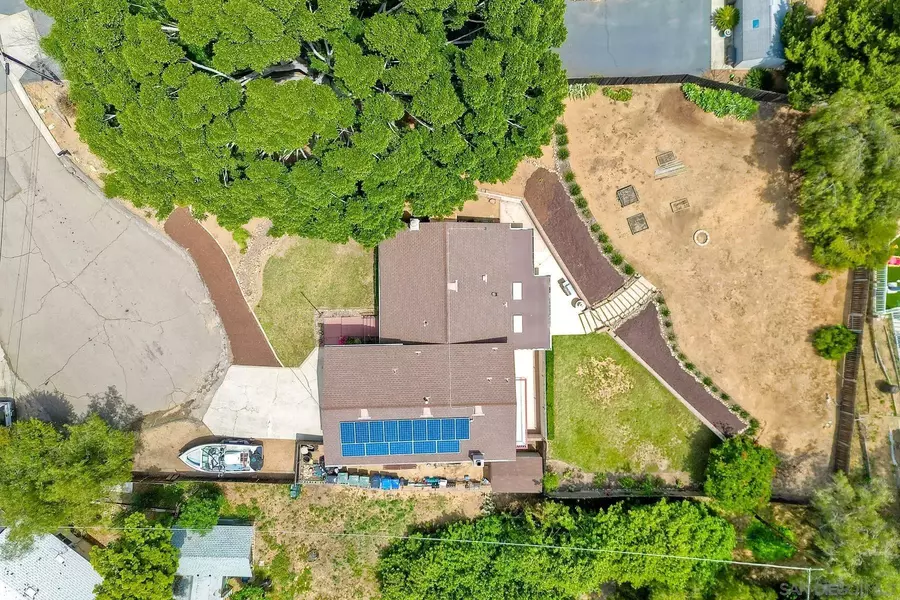 8309 Sunview Dr, El Cajon, CA 92021