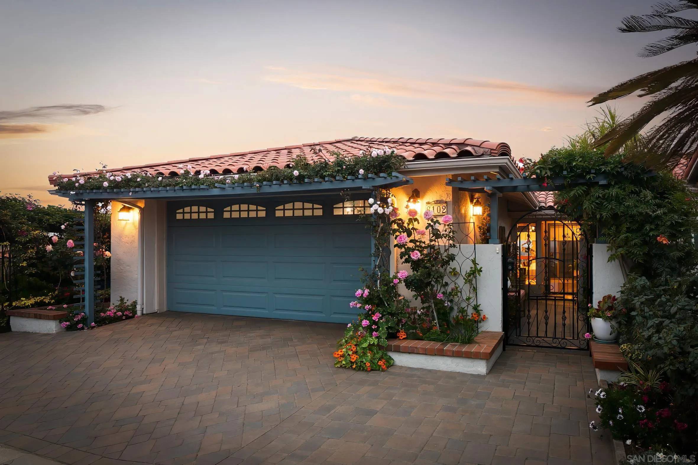 6102 Caminito Sacate, San Diego, CA 92120