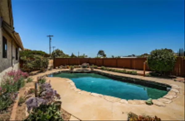 Jamul, CA 91935,2077 Mother Grundy Truck Trail