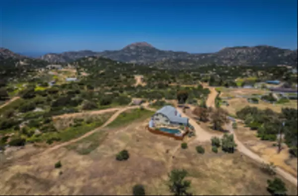 Jamul, CA 91935,2077 Mother Grundy Truck Trail