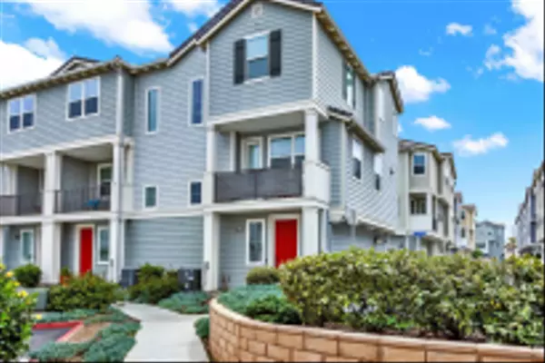 Imperial Beach, CA 91932,512 Hummingbird Ln