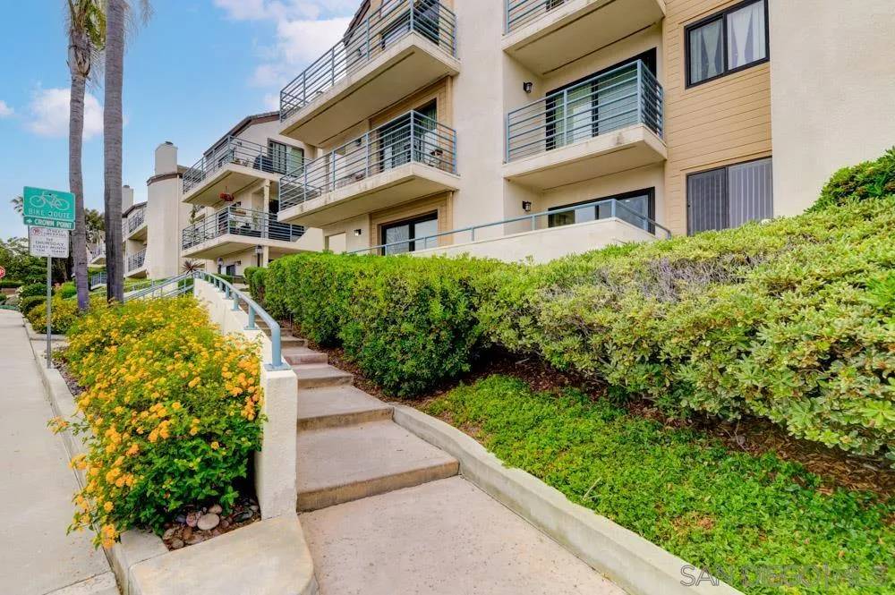 2050 Pacific Beach Dr #101, San Diego, CA 92109