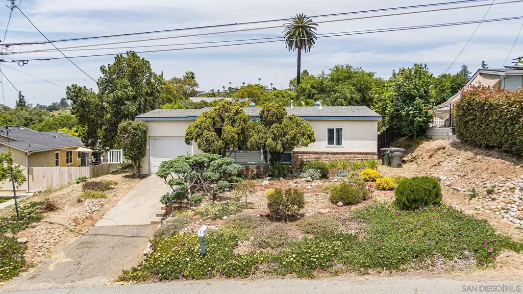 9269 Brookside Cir, Spring Valley, CA 91977