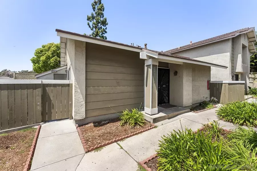 2403 Adirondack Row #1, San Diego, CA 92139