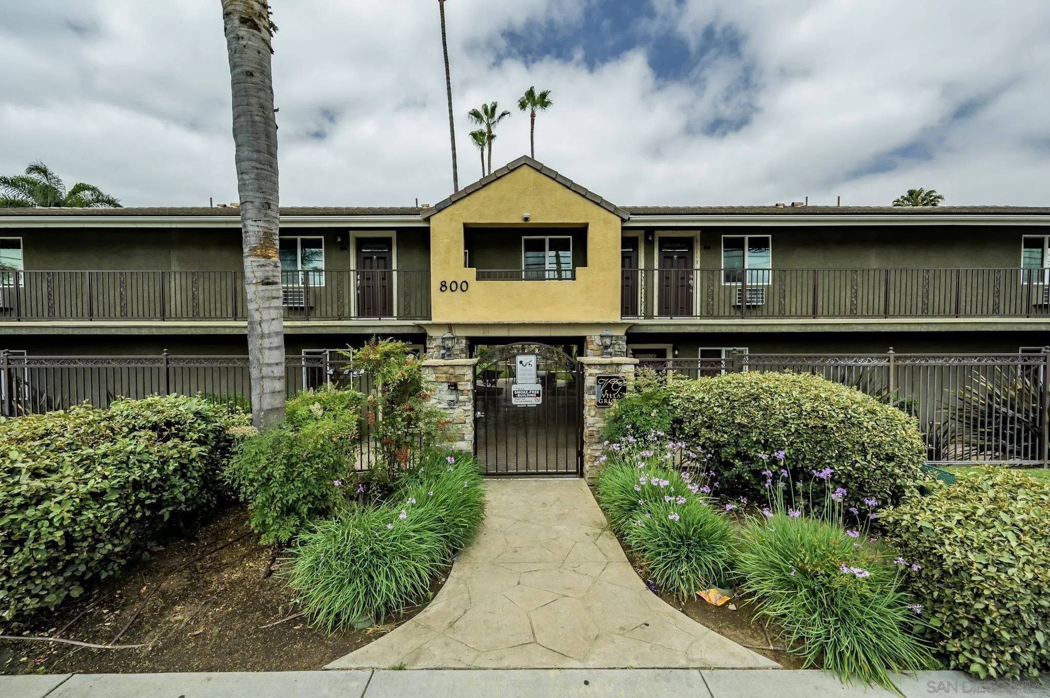800 N Mollison Ave #33, El Cajon, CA 92021