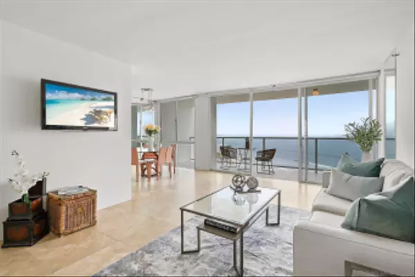 Coronado, CA 92118,1780 Avenida Del Mundo #908