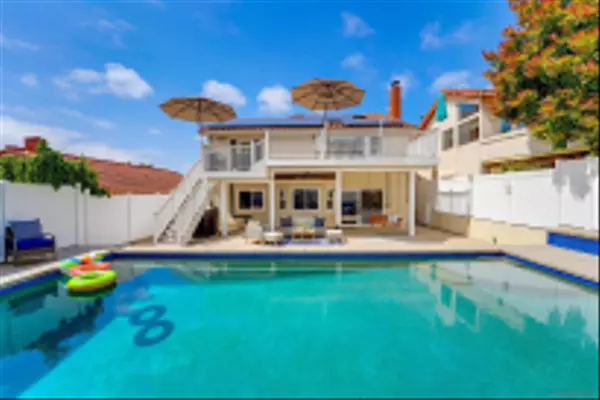 Carlsbad, CA 92011,937 Rosemary Avenue