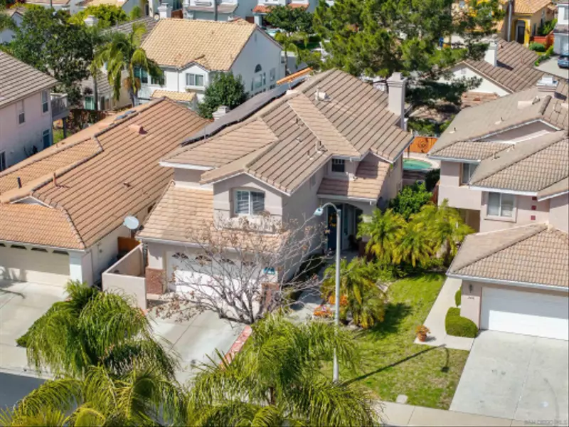 2412 Starlight Gln, Escondido, CA 92026