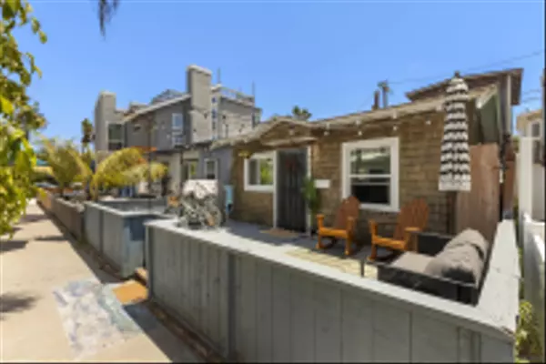 729 Verona Court, San Diego, CA 92109