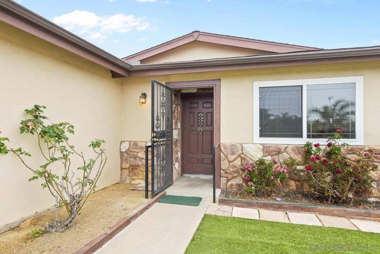 San Diego, CA 92154,4084 Peterlynn Way