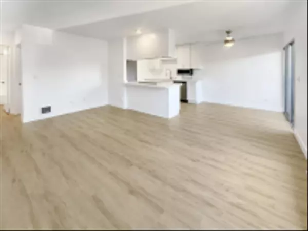 San Diego, CA 92126,9586 Carroll Canyon Rd #262