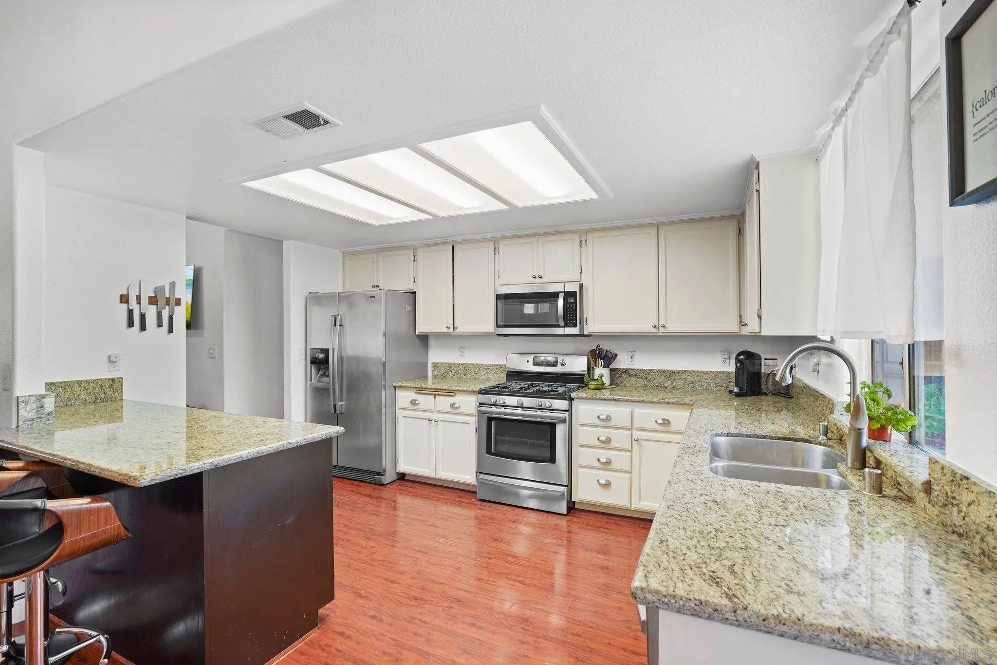 Ramona, CA 92065,719 7Th St