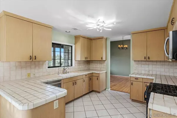 Valley Center, CA 92082,29956 Miller Rd