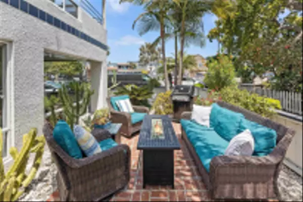 San Diego, CA 92109,742 Asbury Ct #1