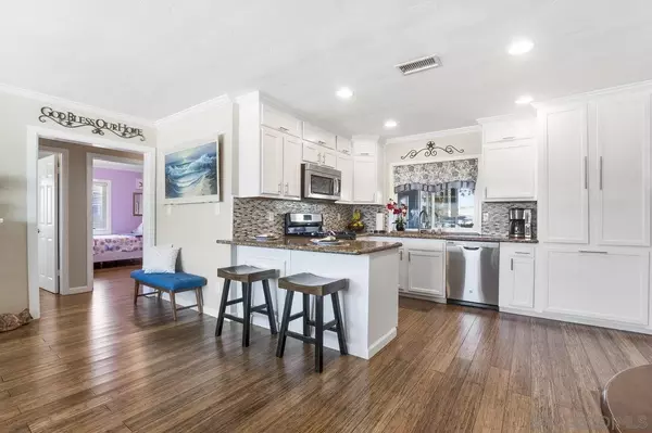 San Diego, CA 92115,3915 Loma Alta Dr