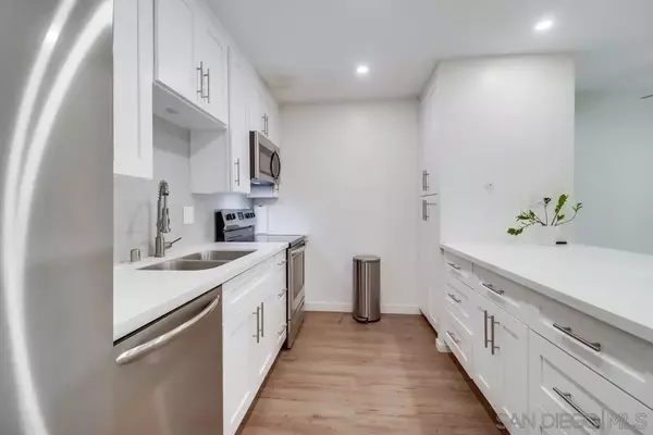 San Diego, CA 92107,4444 W Point Loma Blvd #22