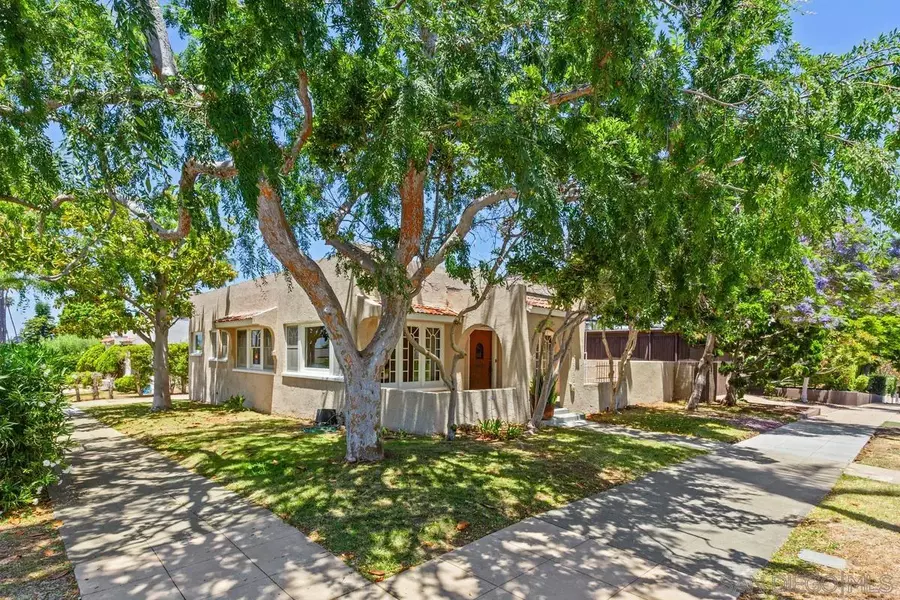 2044 Sunset Blvd, San Diego, CA 92103