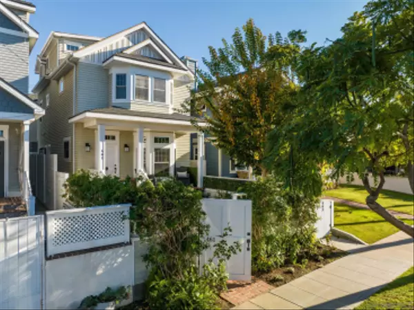 Coronado, CA 92118,461 D Ave