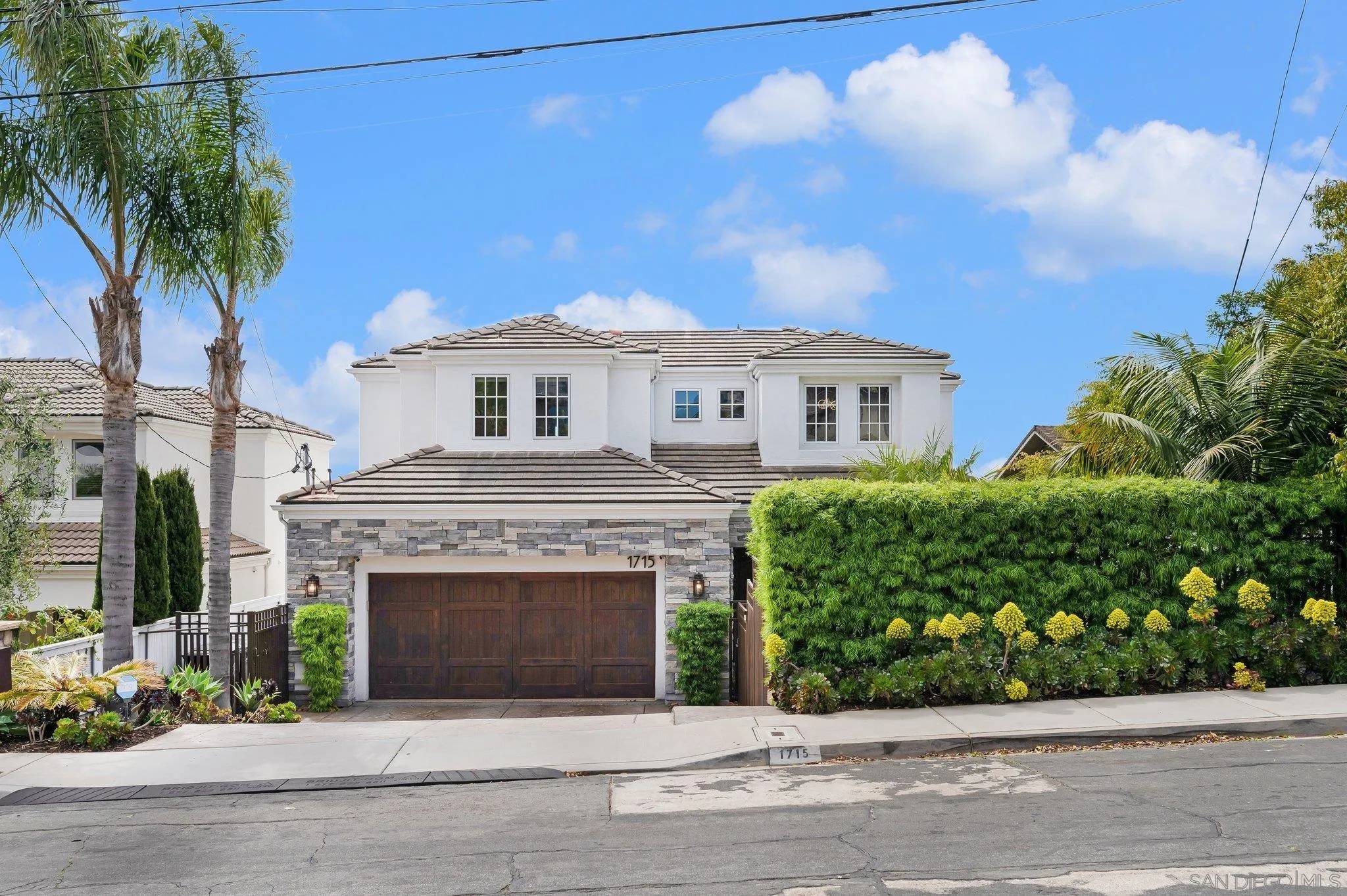 1715 Malden, San Diego, CA 92109