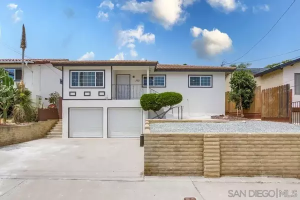 572-574 13th St, Imperial Beach, CA 91932