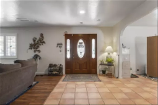 Ramona, CA 92065,2145 Rose Fern