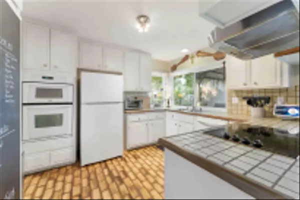 1808 Hunsaker St Oceanside, CA 92054