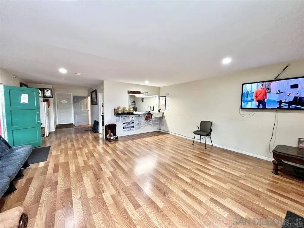 National City, CA 91950,34 E 18TH Street