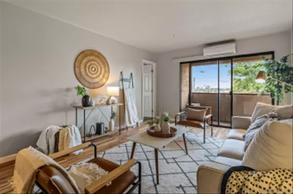 4041 Oakcrest Dr #304, San Diego, CA 92105