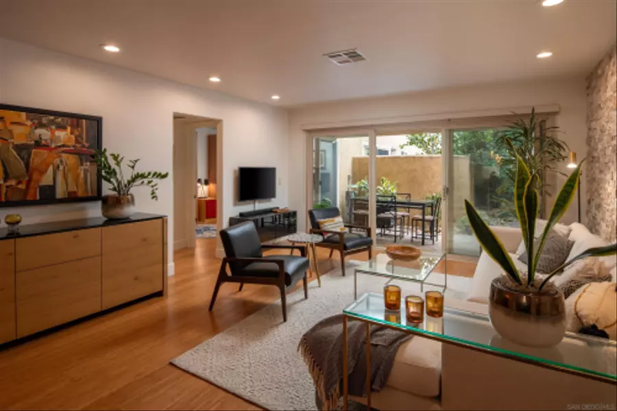 7635 Eads Ave #103, La Jolla, CA 92037