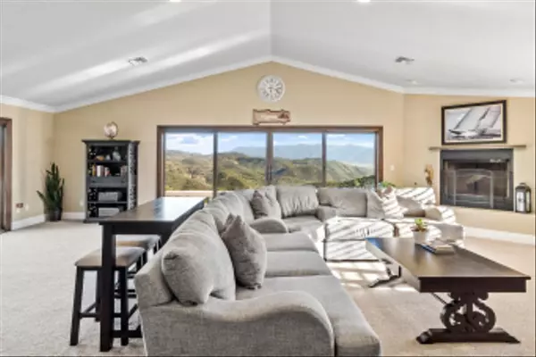 Jamul, CA 91935,16064 Loose Creek Rd