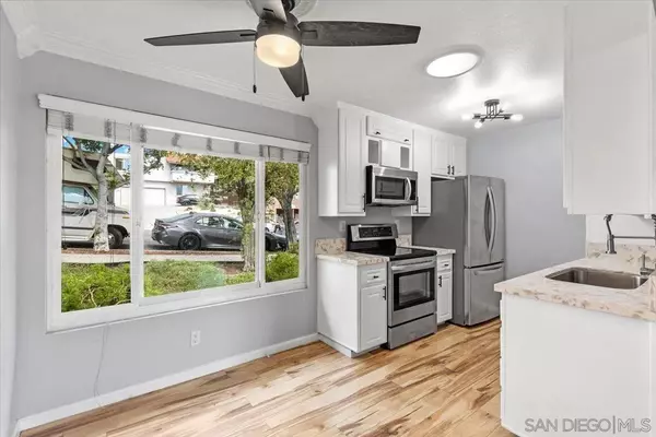 San Diego, CA 92104,3780 Swift Ave #9