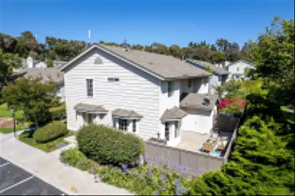 Carlsbad, CA 92010,2853 Nantucket Ln
