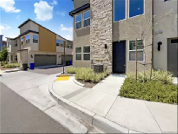 10411 Walden Way, San Diego, CA 92126