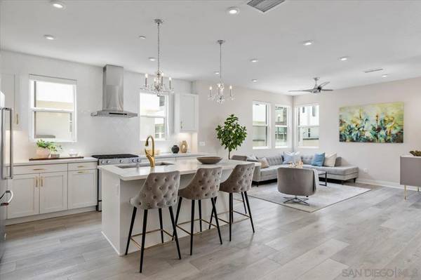 San Diego, CA 92108,2867 AVELLA CIR