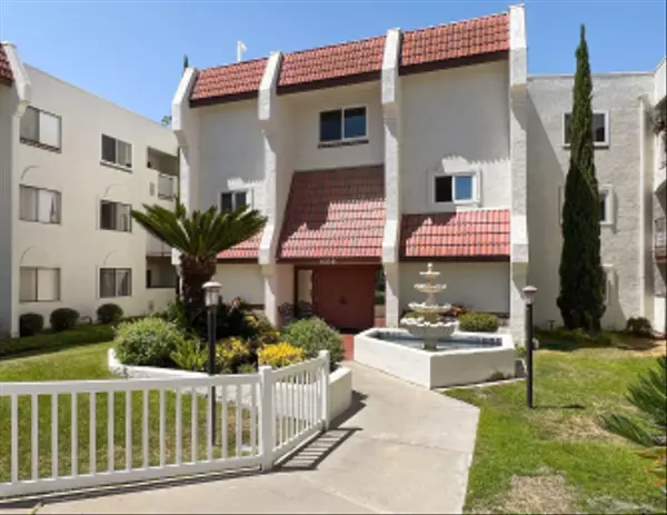 San Diego, CA 92122,6350 Genesee Ave #205