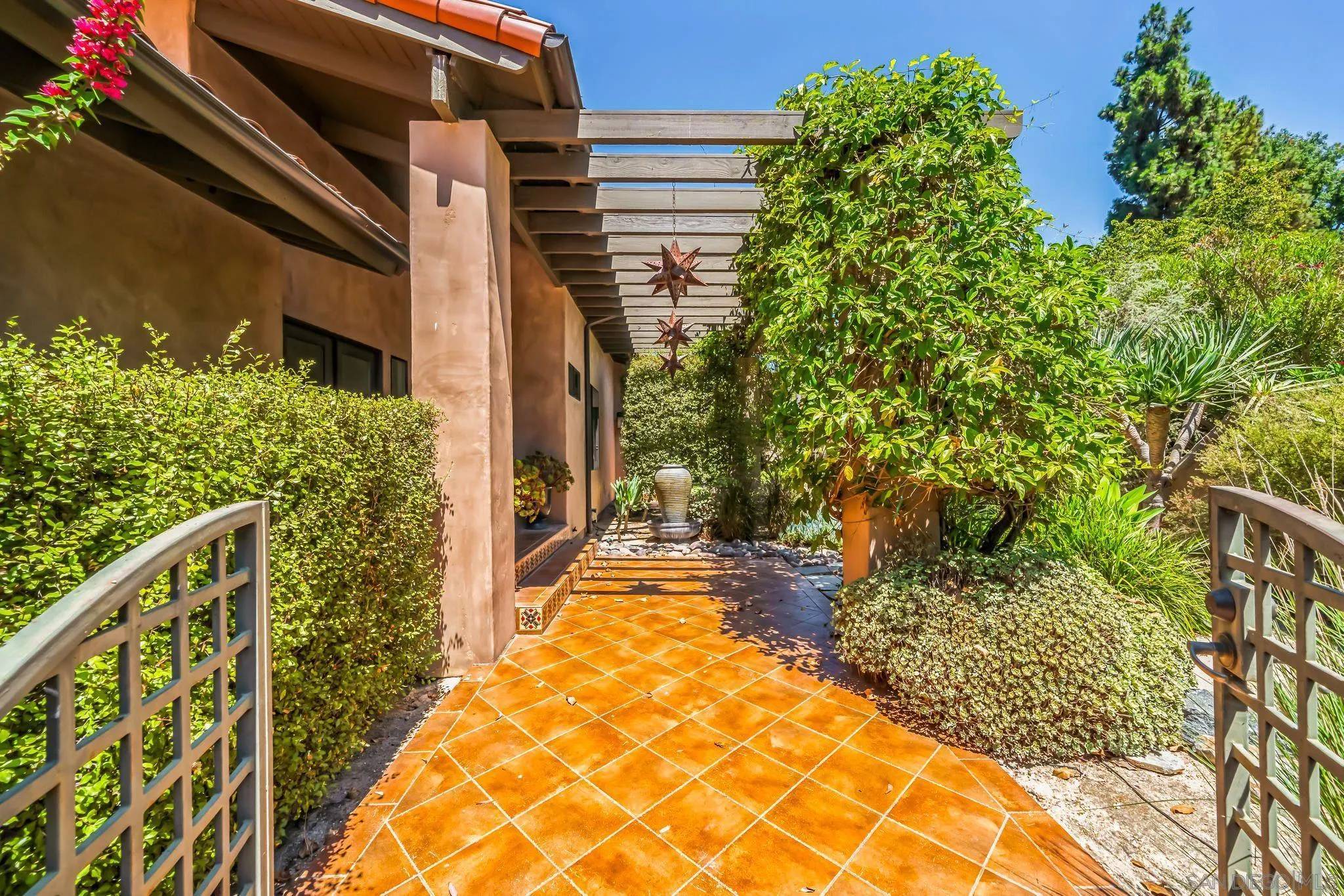 Rancho Santa Fe, CA 92067,17335 Via Del Bravo