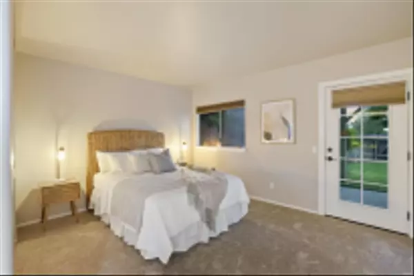 Escondido, CA 92026,913 Sonia Pl