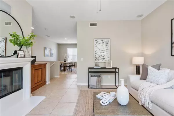 10561 Zenor Ln. #Unit 63, San Diego, CA 92127