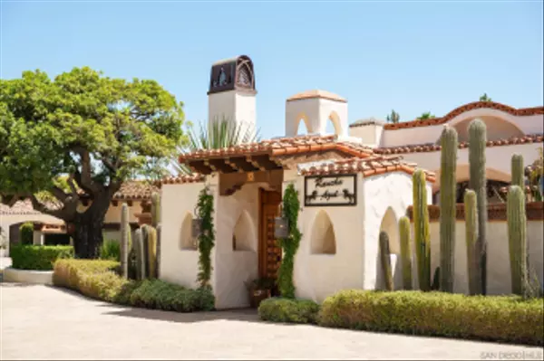 Rancho Santa Fe, CA 92067,17405 Via de Fortuna