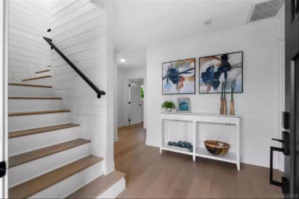 San Diego, CA 92107,1453 Sunset Cliffs Blvd