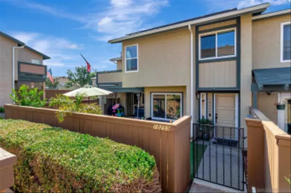 Santee, CA 92071,10259 Princess Sarit Way North