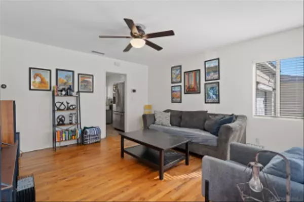 Lemon Grove, CA 91945,1975 Lemon Grove Ave